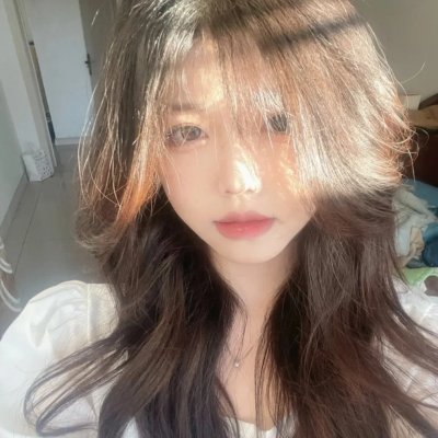 黎明时分的年轻人们