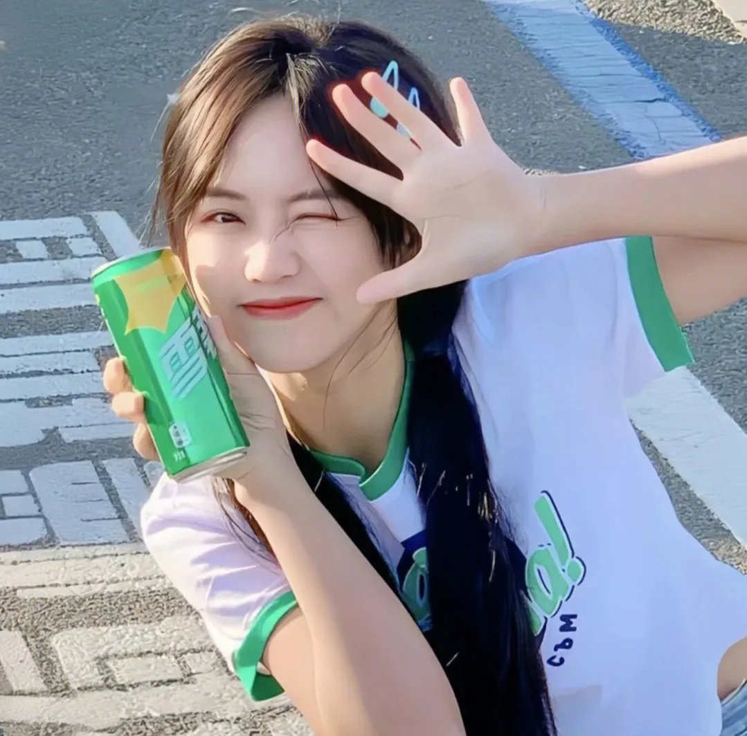 全面失控：跌落神坛的美式潮牌